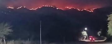 Córdoba en llamas: el Cerro Champaquí lleva más de 3500 hectáreas quemadas