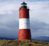 El remoto faro del “Fin del mundo” al que solo se llega tras una ardua caminata de ocho horas
