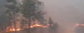 Incendio en Córdoba: hay cuatro focos activos y el fuego ya alcanzó varias casas