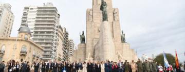 Día de Rosario: «A partir de hoy, empezamos a transitar juntos el camino hacia el tricentenario»