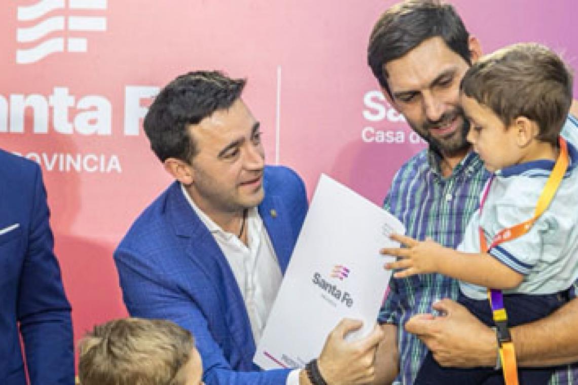 Protege tu Casa: Provincia entregó 700 escrituras en el primer año de gestión