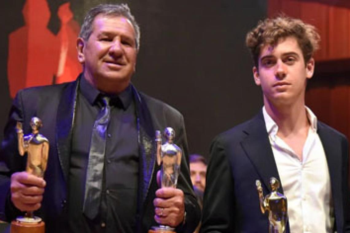 Franco Colapinto y "Dibu" Martínez se llevaron el Olimpia de Oro compartido