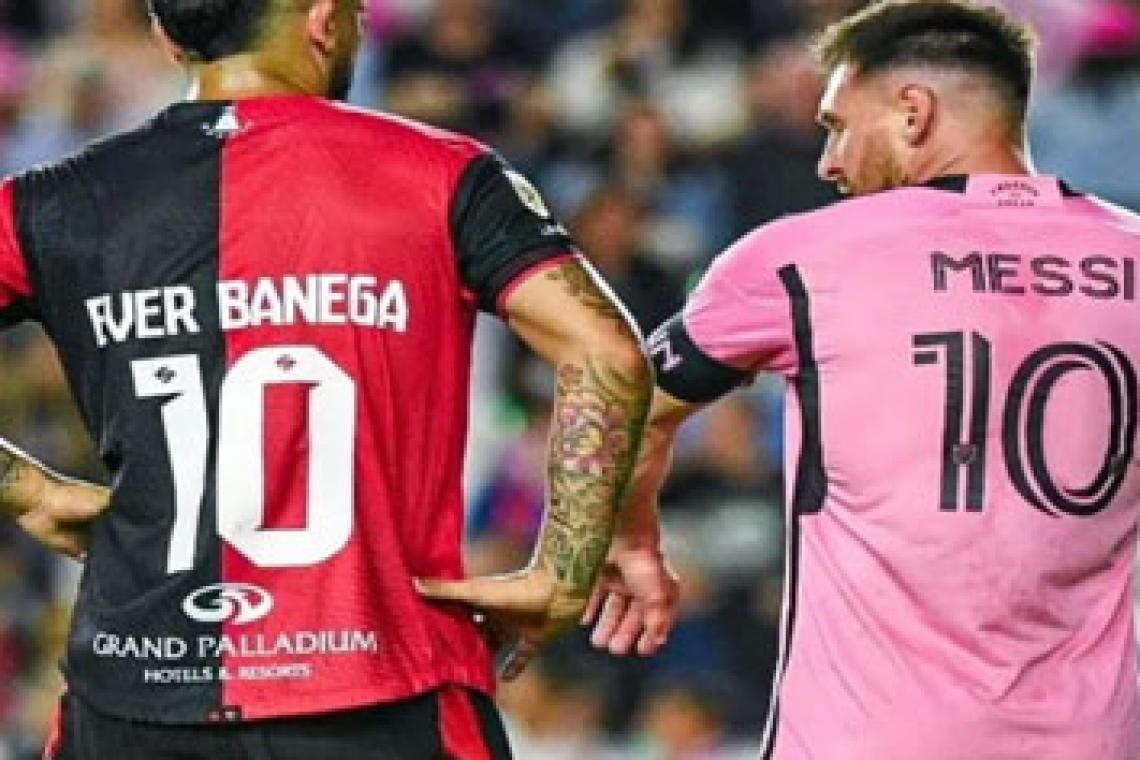 El significado detrás de la historia de Instagram de Banega con la camiseta de Messi: Un tributo a la amistad