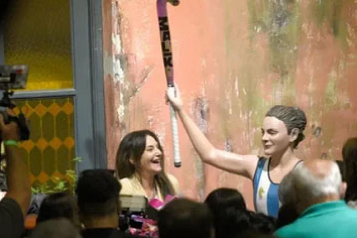 El emotivo reconocimiento que recibió Luciana Aymar