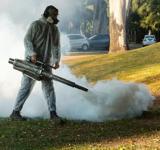 El municipio intensifica la fumigación en más de 60 parques, plazas y espacios verdes