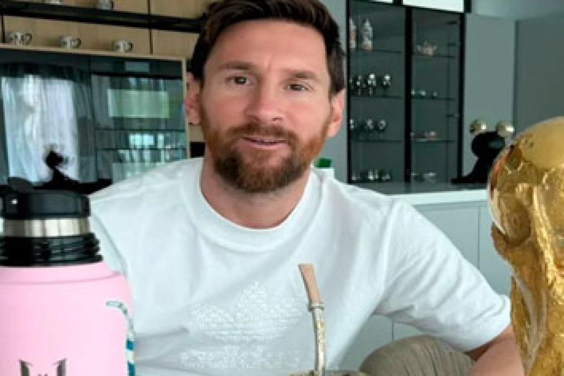 El palito de Messi a Raphinha