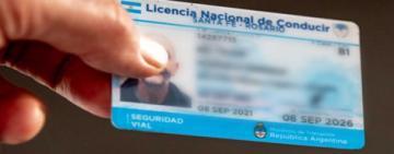 Santa Fe mantiene la renovación presencial de licencias de conducir, con controles médicos