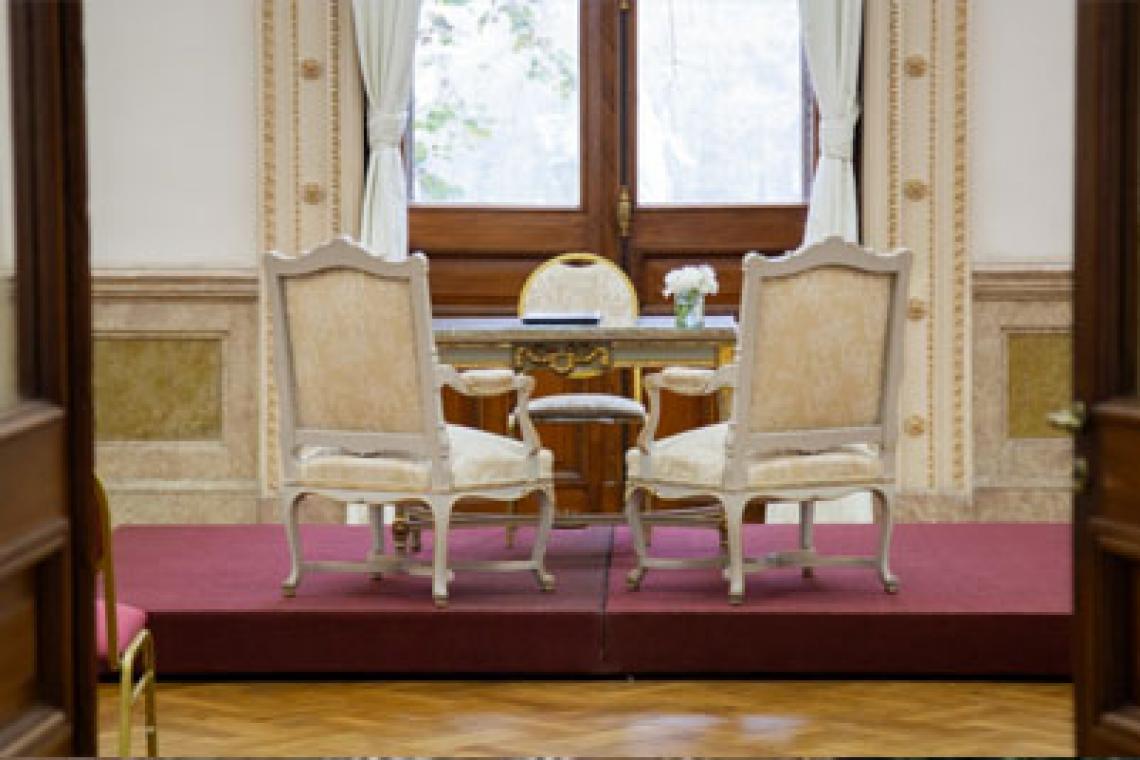 Casate con tu ciudad como testigo”: se podrá dar el Sí en el Salón Blanco