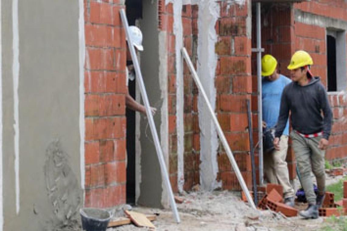 Acuerdo Santa Fe: 10% de descuento y cuotas sin interés para materiales de construcción