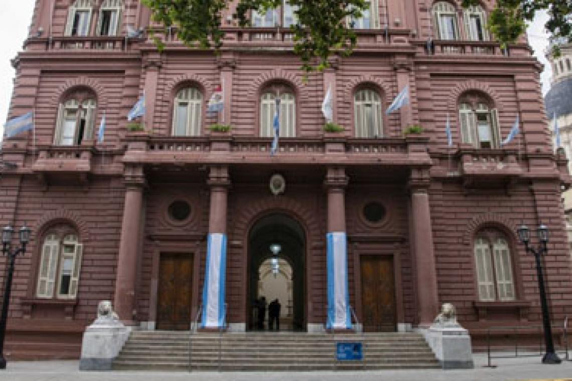 Cómo funcionarán los servicios municipales este martes 7 y el viernes 10 de octubre