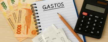 Cada vez más hogares recurren al ahorro, préstamos o ventas para llegar a fin de mes