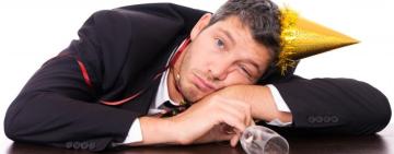 ¿Resaca severa? La ciencia explica por qué algunas personas toleran menos el alcohol