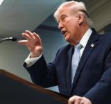 Trump eleva la tensión con Irán: amenaza con “eliminarlo en una noche” y fija un ultimátum