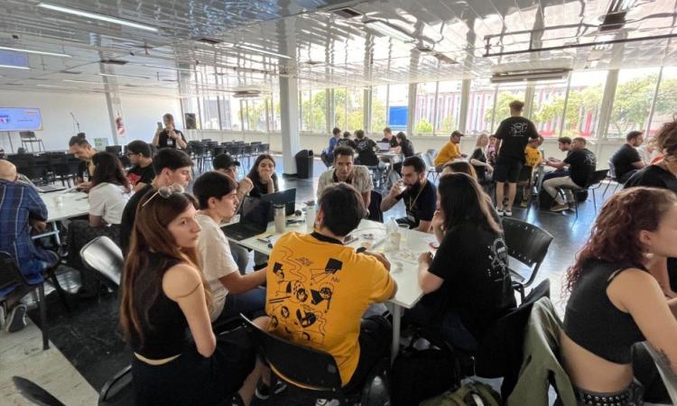 El Cultural Fontanarrosa relanza POV con talleres