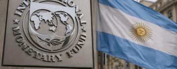 Argentina busca aire financiero: acuerdo con el FMI y respaldo internacional en medio de la crisis