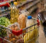 Cambio de hábitos: cada vez más argentinos recortan gastos y modifican su consumo diario