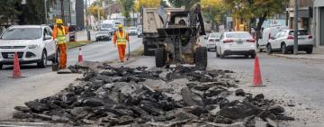 Rosario avanza con la reconstrucción de 11 pasos a nivel