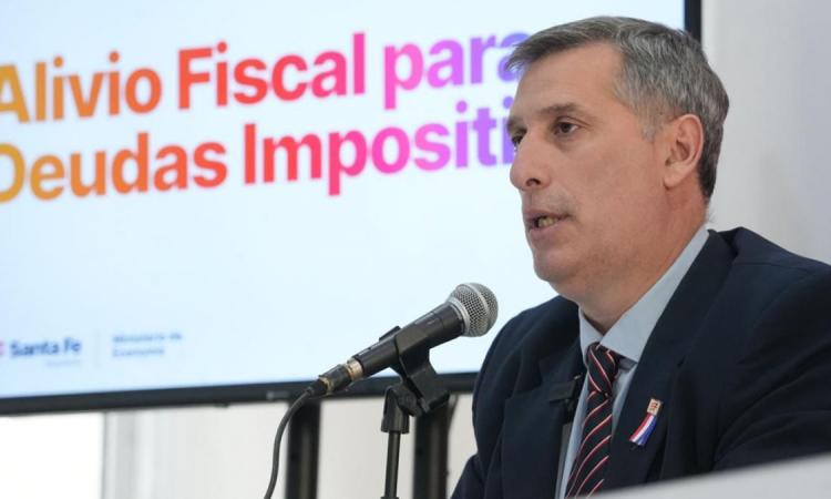 Pullaro lanzó un plan de alivio fiscal con hasta 36 cuotas para empresas y familias santafesinas