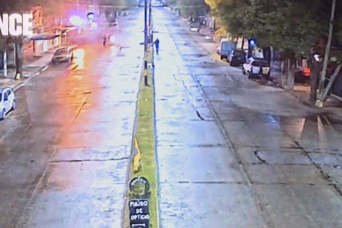Lince reconstruyó un ataque incendiario en Rosario y permitió detener a los sospechosos en pocas horas