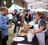 Rosario celebra el Día de la Patria con una nueva Fiesta del Pastelito en el Parque Alem