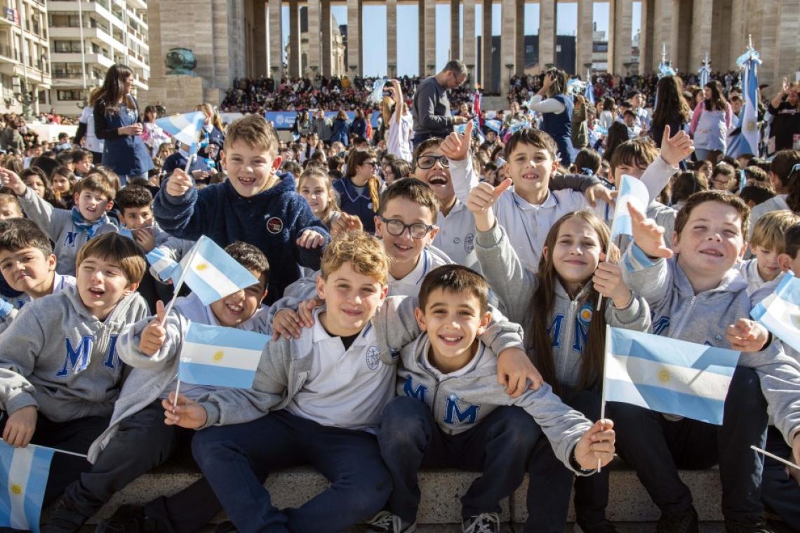 Rosario se prepara para una multitudinaria Promesa de Lealtad a la Bandera: más de 25 mil alumnos llegarán de todo el país