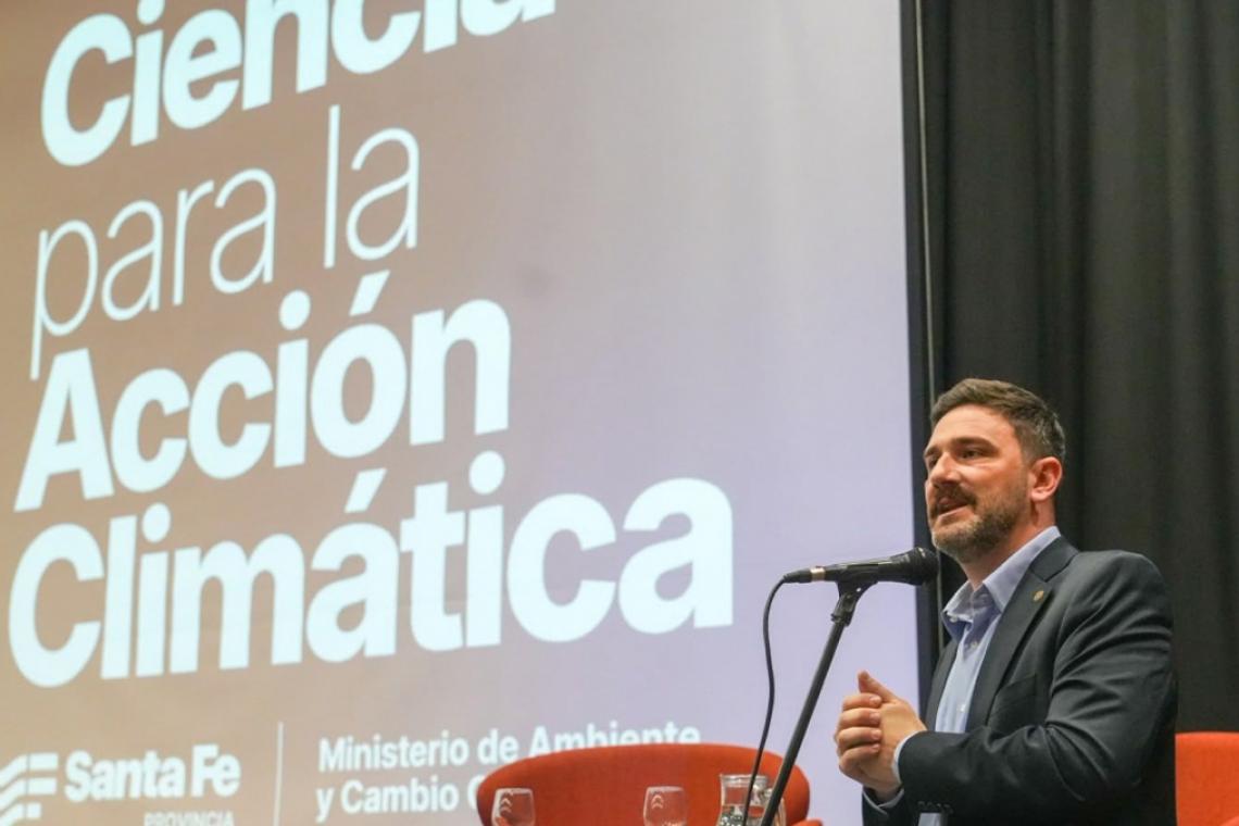 Santa Fe presentó un plan con 35 medidas para enfrentar el cambio climático