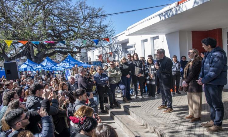 Rosario amplió el Policlínico San Martín y fortalece la atención de salud municipal