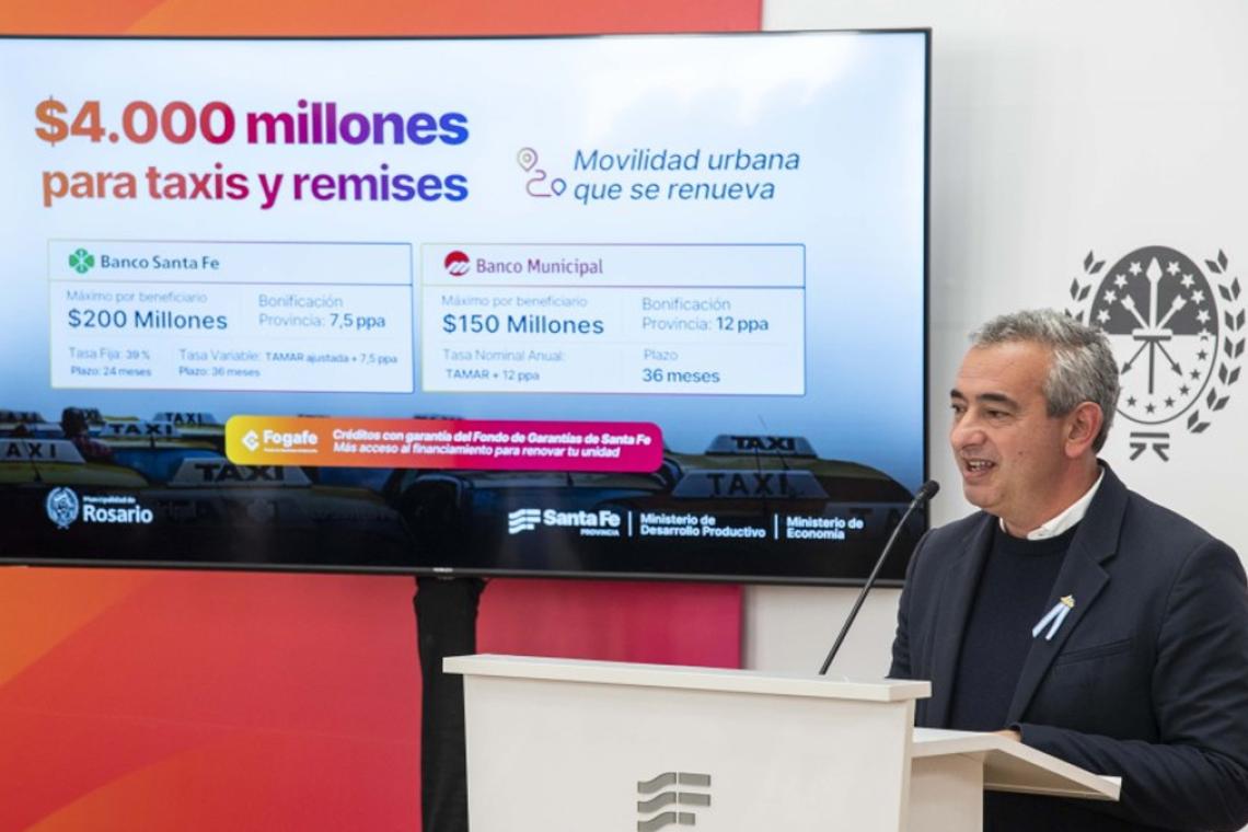 Nuevos créditos para renovar taxis, remises y transporte interurbano en Rosario