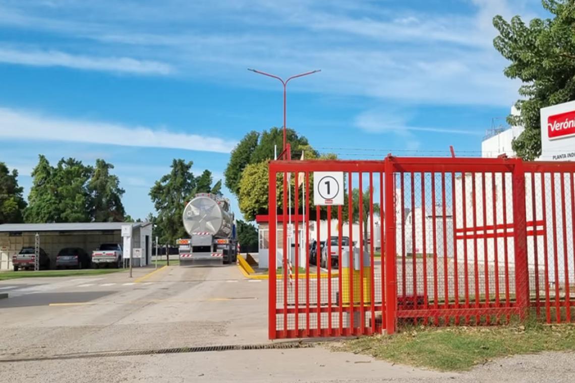 Lácteos Verónica entró en concurso: una crisis que golpea al corazón productivo de Santa Fe