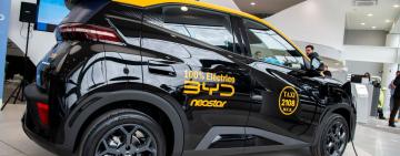 Rosario ya tiene su primer taxi 100 % eléctrico