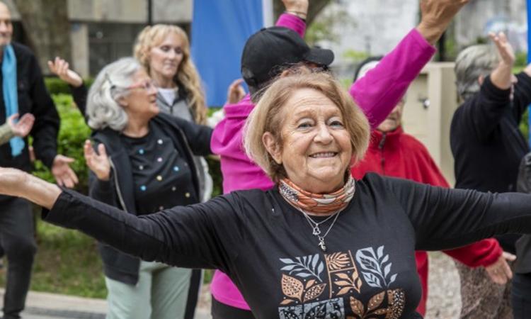 «¡Qué grande octubre!»: Rosario presentó una agenda para las personas mayores