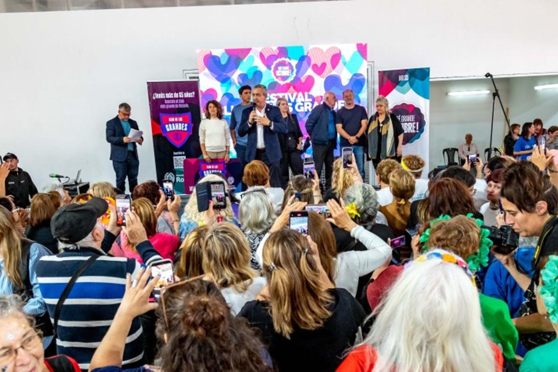Rosario reunió a más de 2.000 personas mayores en el Festival Club de los Grandes